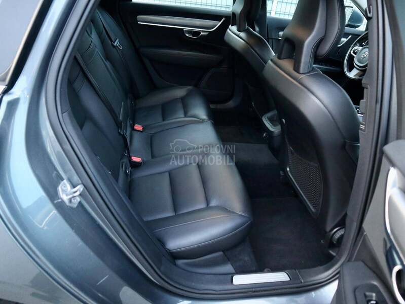 Volvo V90 2.0 D3 Momentum