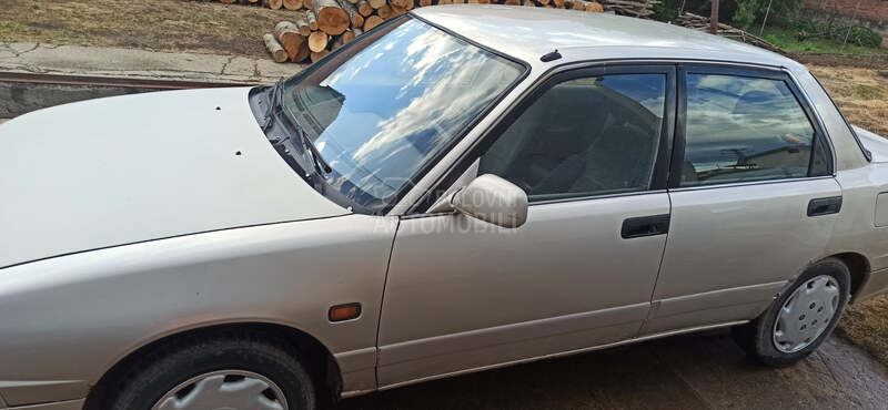 Daihatsu Applause 1.6