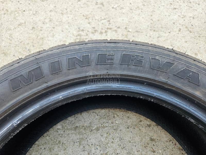 Minerva 205/55 R17 Zimska