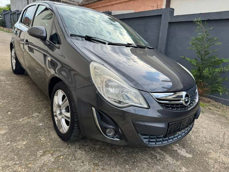 Opel Corsa D 1.3 CDTI COSMO 6 brz