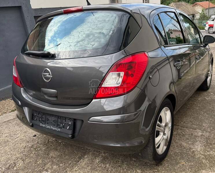 Opel Corsa D 1.3 CDTI COSMO 6 brz