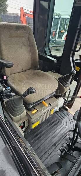 Case CX 22B C  TEZINA 2,6TONA