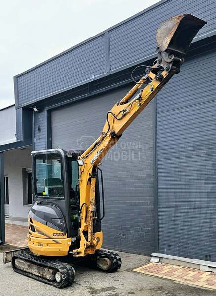 Case CX 22B C  TEZINA 2,6TONA