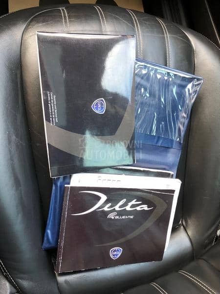 Lancia Delta 1.9 jtd twin turbo