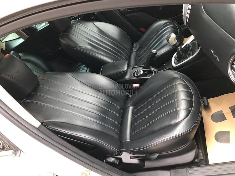 Lancia Delta 1.9 jtd twin turbo