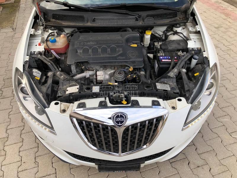 Lancia Delta 1.9 jtd twin turbo