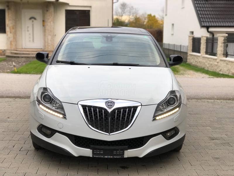 Lancia Delta 1.9 jtd twin turbo