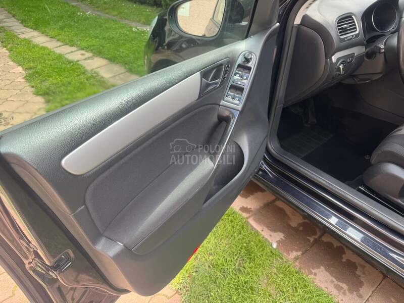 Volkswagen Golf 6 1.6tdi NOV