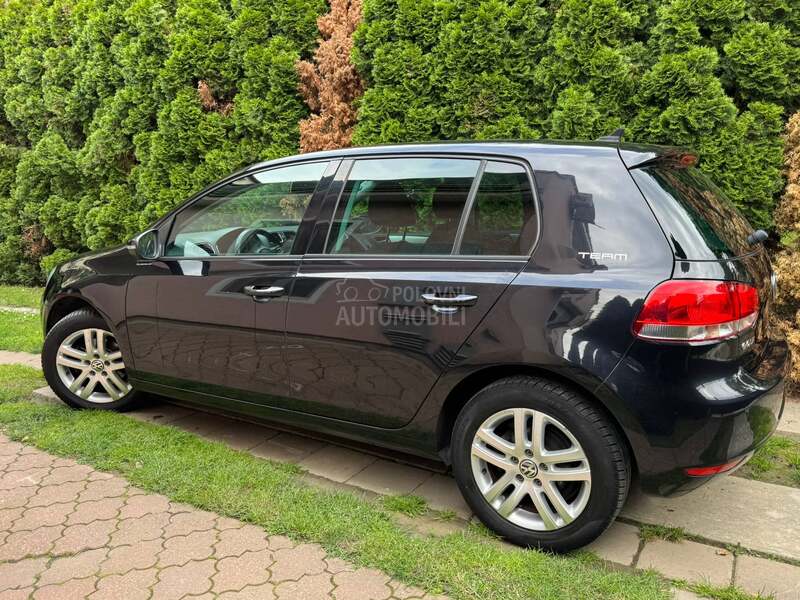 Volkswagen Golf 6 1.6tdi NOV
