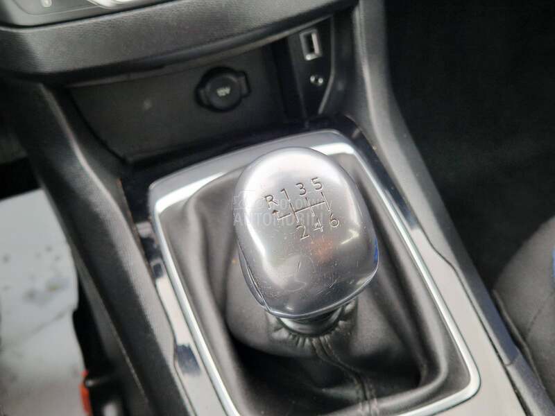 Peugeot 308 1.6 BLUEHDI N0V0