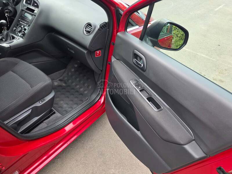 Peugeot 5008 1.6HDI