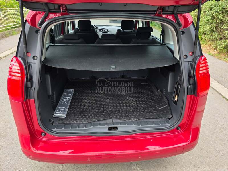 Peugeot 5008 1.6HDI