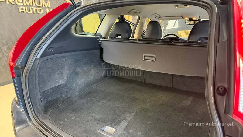Volvo XC60 //2.4D//N.A.V.I/FUL