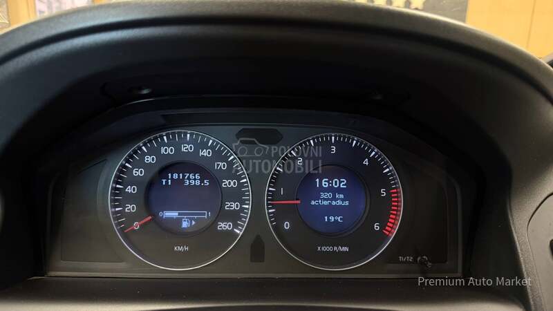 Volvo XC60 //2.4D//N.A.V.I/FUL