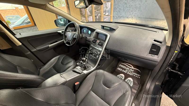 Volvo XC60 //2.4D//N.A.V.I/FUL