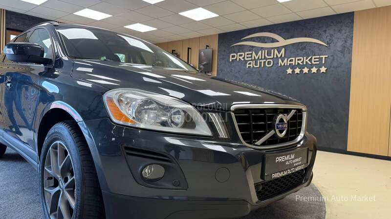 Volvo XC60 //2.4D//N.A.V.I/FUL