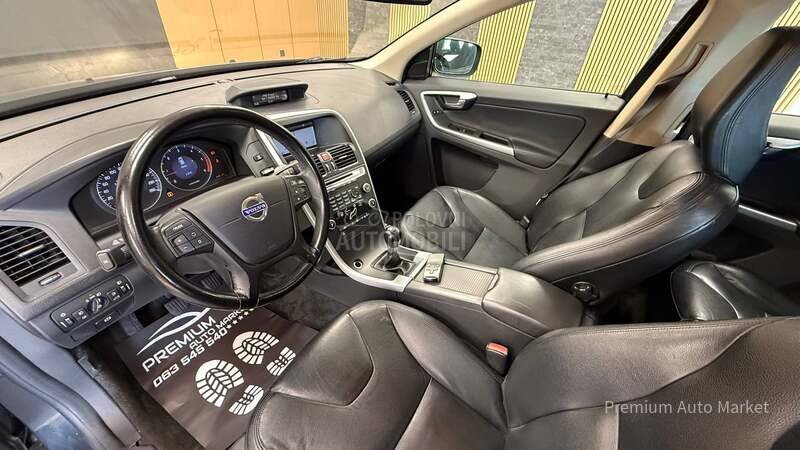 Volvo XC60 //2.4D//N.A.V.I/FUL