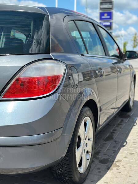Opel Astra H 1.9 cdti