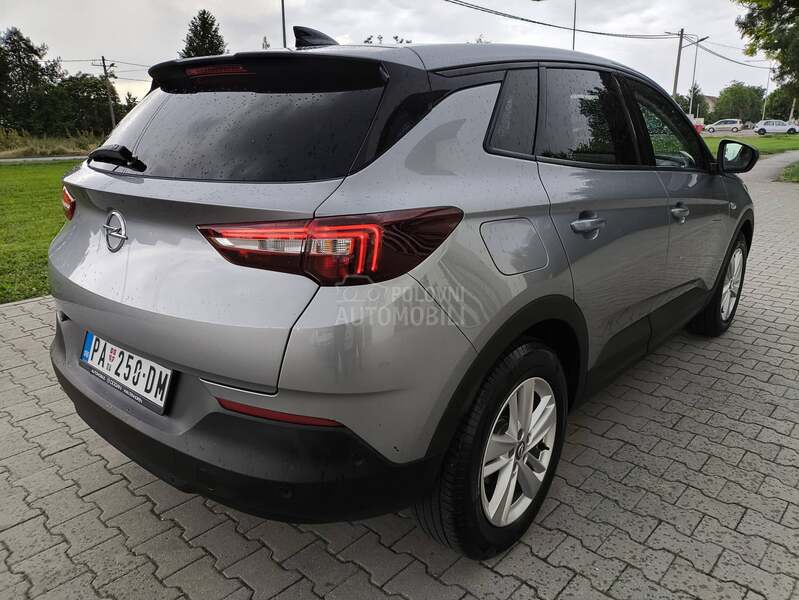 Opel Grandland X 1.5 ULTIMATE