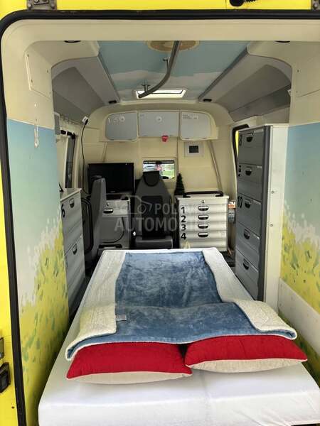 Volkswagen Transporter T5 2.5 TDI