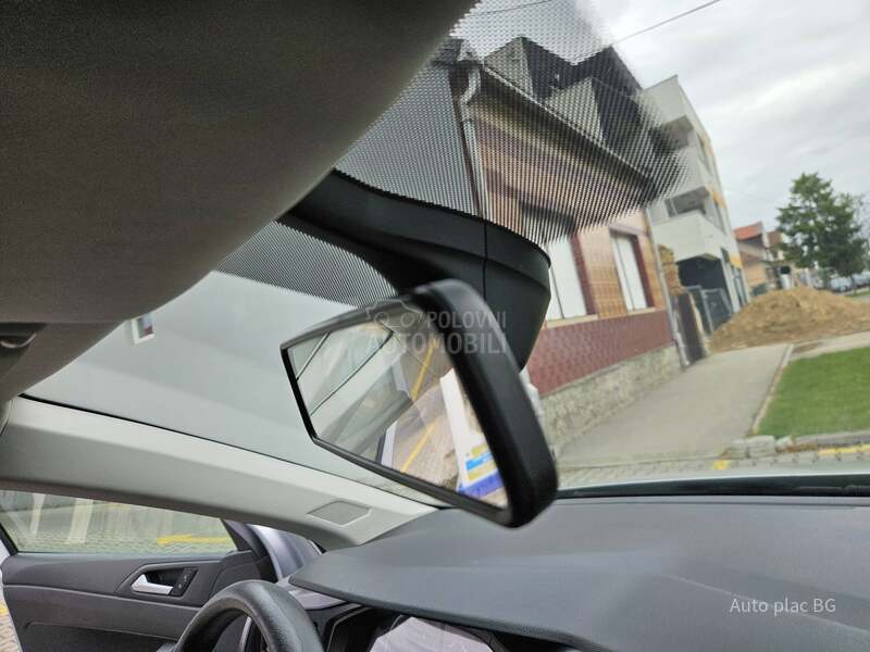 Volkswagen Polo 1.6tdi NAV/COMFORT