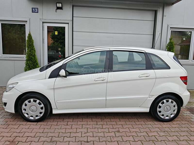 Mercedes Benz B 180 CDI  109 ps /AUTOM /