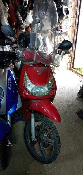 Peugeot Looxor 125cc