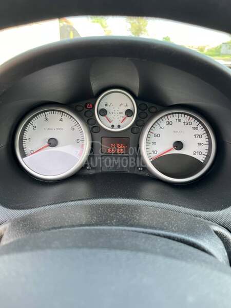 Peugeot 206 plus 