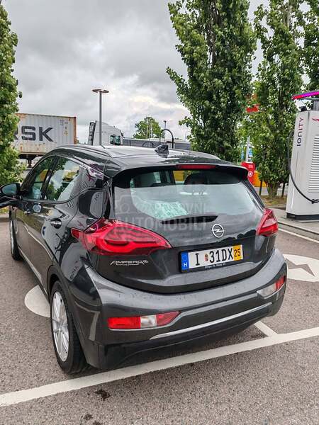 Opel Ampera 