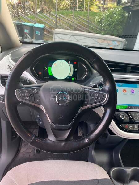Opel Ampera 