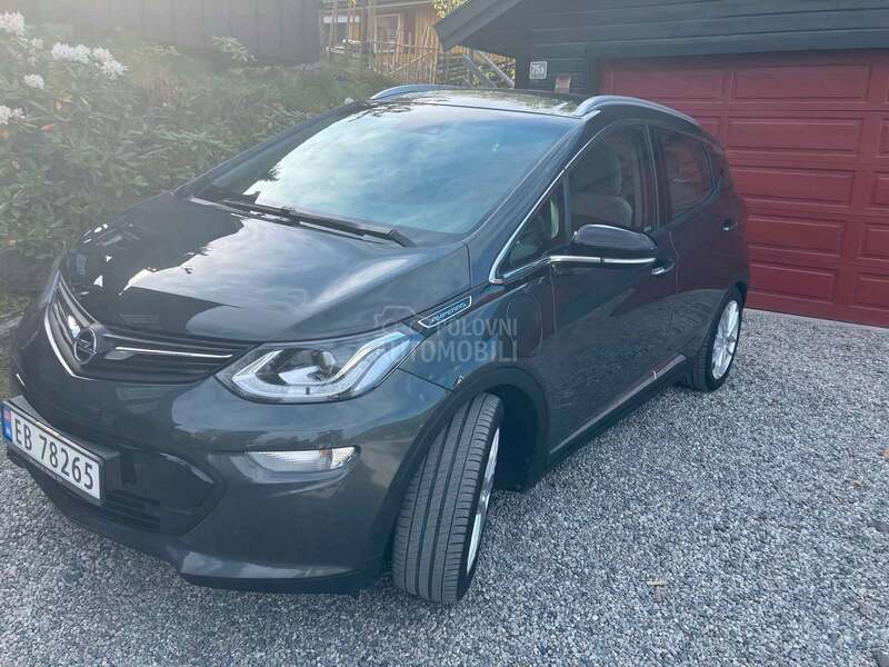 Opel Ampera 