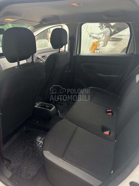 Dacia Duster 1.6 SCE ESSENTIAL