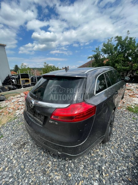 Opel Insignia 2.0cdt 2011. god. -  kompletan auto u delovima
