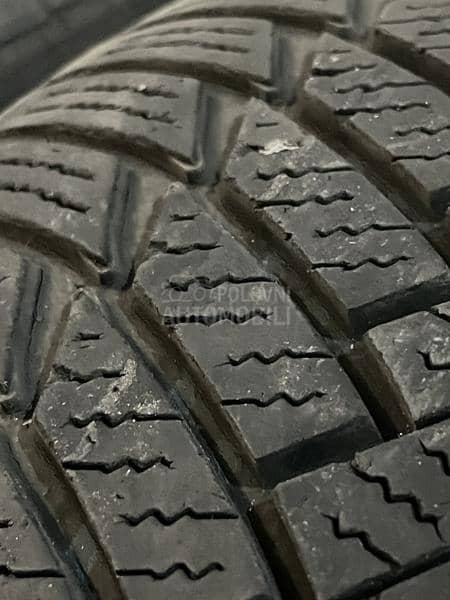 Continental 245/40 R18 Zimska