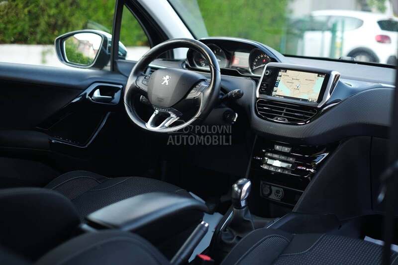 Peugeot 208 1.6 E-HDi Allure