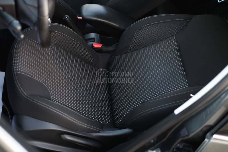 Peugeot 208 1.6 E-HDi Allure