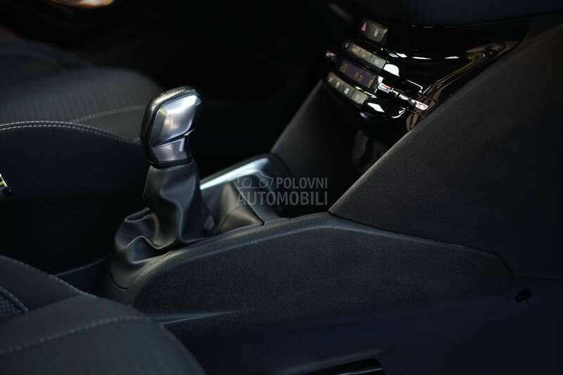 Peugeot 208 1.6 E-HDi Allure