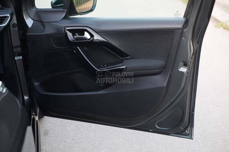 Peugeot 208 1.6 E-HDi Allure