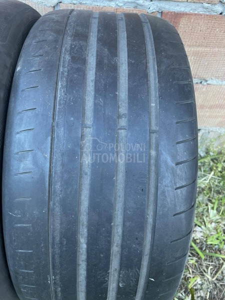 Goodyear 235/40 R18 Letnja