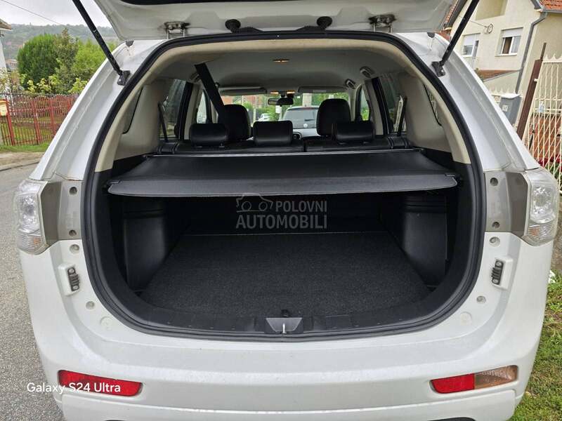 Mitsubishi Outlander PHEV