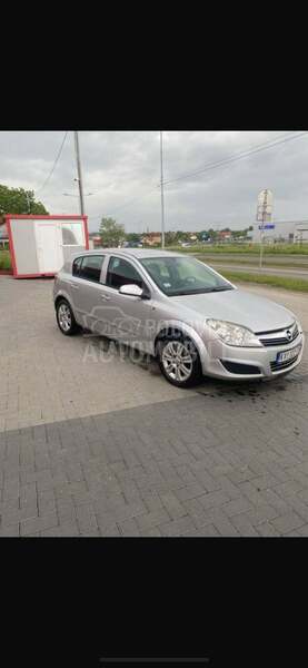 Opel Astra H 