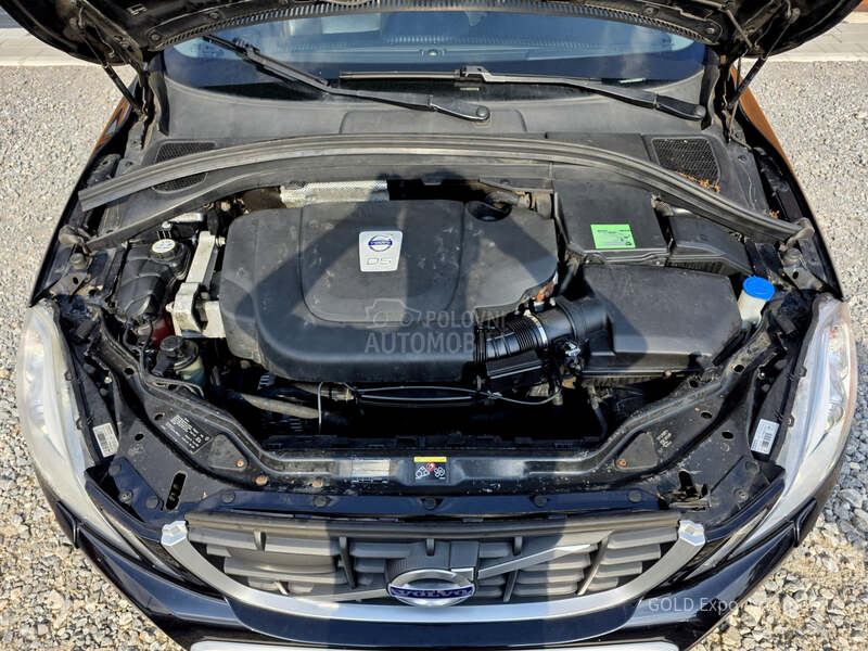 Volvo XC60 2.4 4x4 FUL KOZA