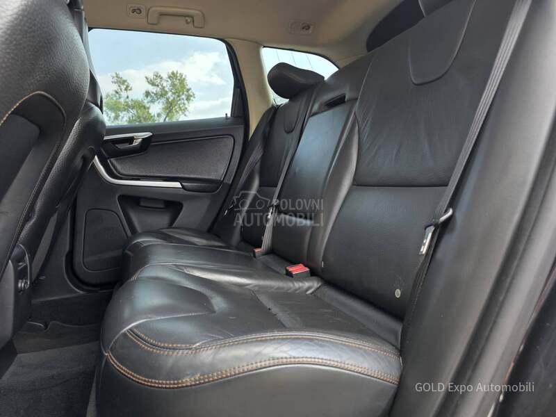 Volvo XC60 2.4 4x4 FUL KOZA