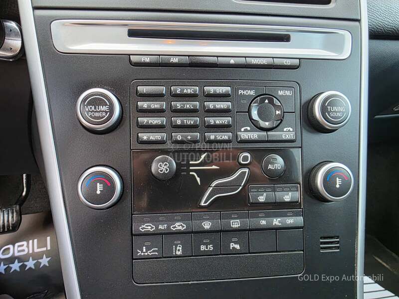 Volvo XC60 2.4 4x4 FUL KOZA