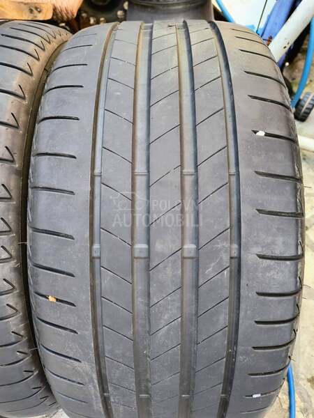 Bridgestone 255/35 R19 Letnja