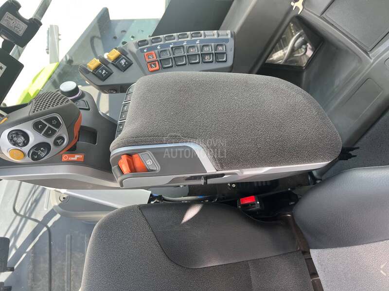 Claas Lexion 6700