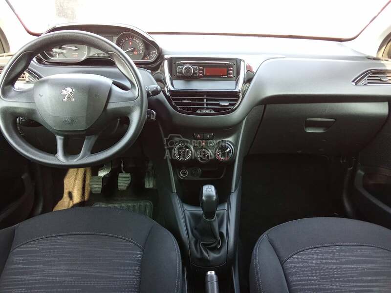 Peugeot 208 1.5HDI