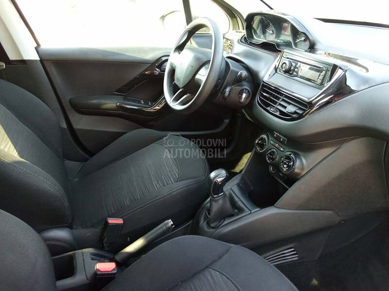 Peugeot 208 1.5HDI