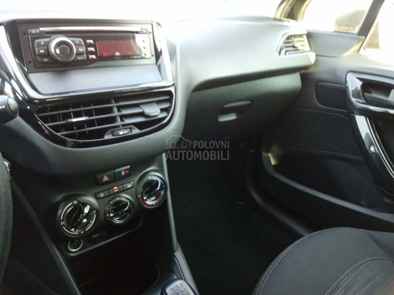 Peugeot 208 1.5HDI