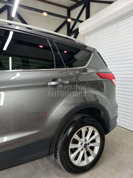 Ford Kuga 4x4 CH